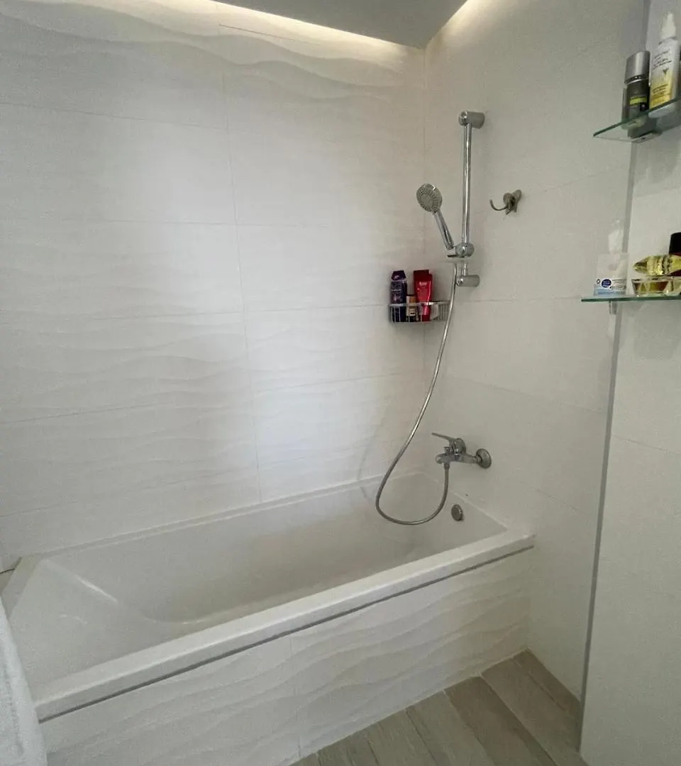 2Br Ocean Garden Apt, Heated Pool, Ocean View, Pp81 아데제 아파트